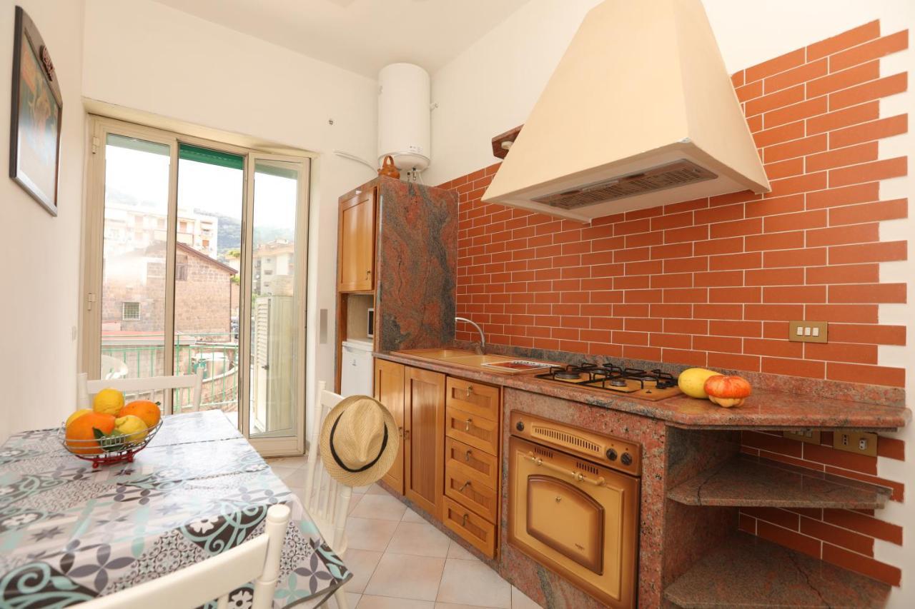 Estate4Home - Casa Pina Sorrento Bagian luar foto