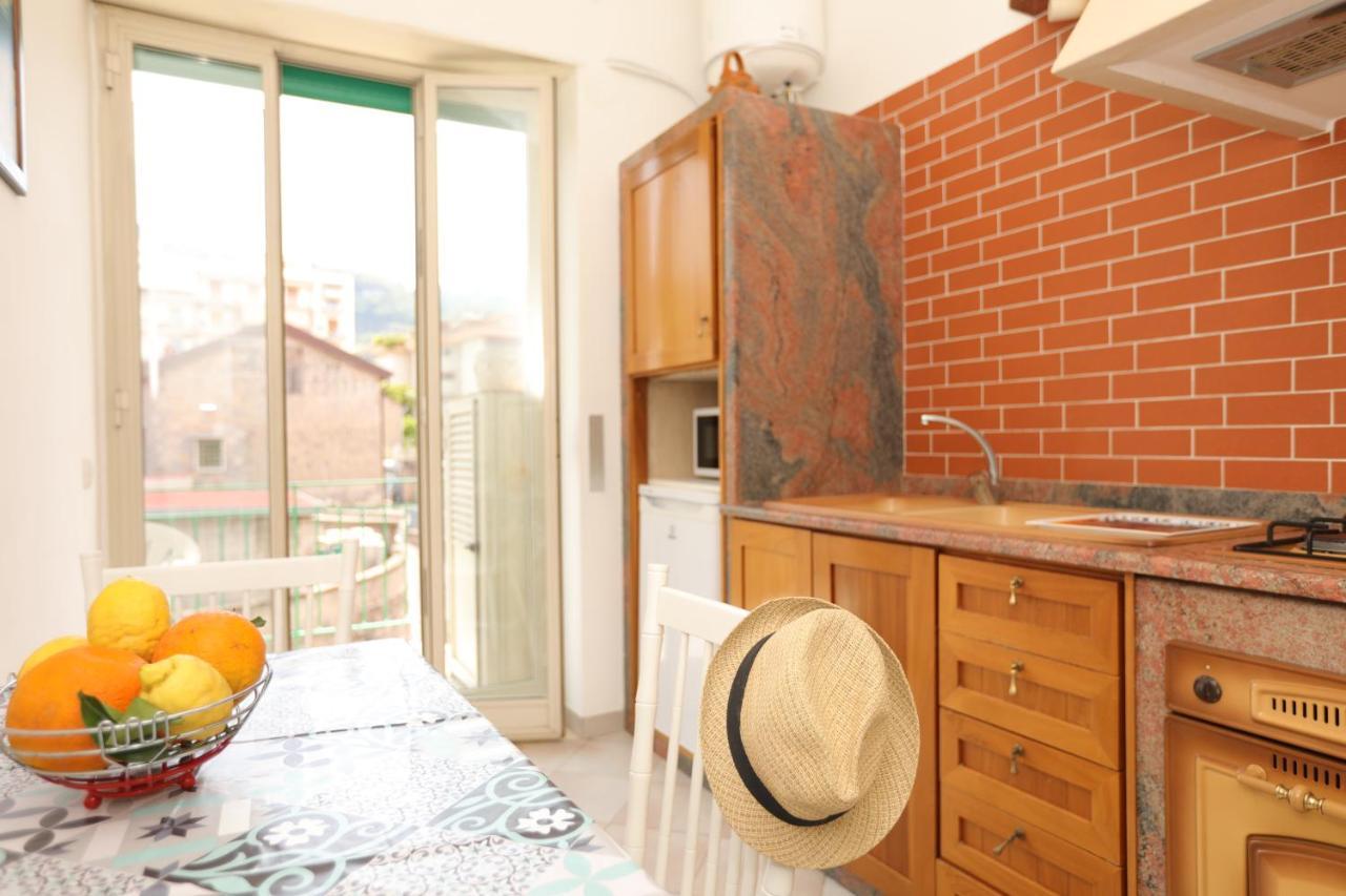 Estate4Home - Casa Pina Sorrento Bagian luar foto