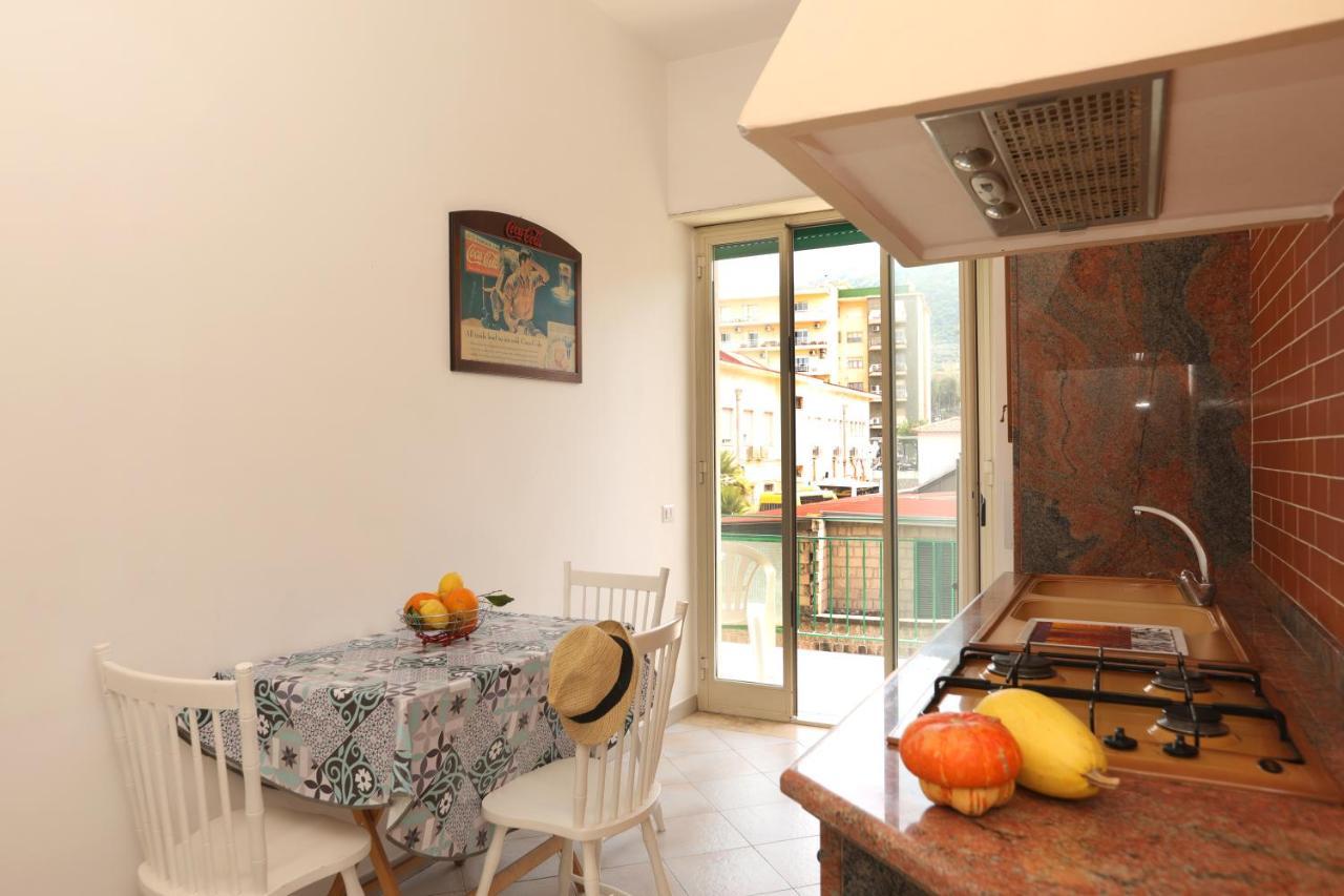 Estate4Home - Casa Pina Sorrento Bagian luar foto